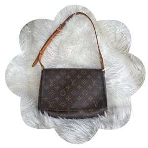 ✨💗Louis Vuitton💗✨        Mussette Tango Monogram